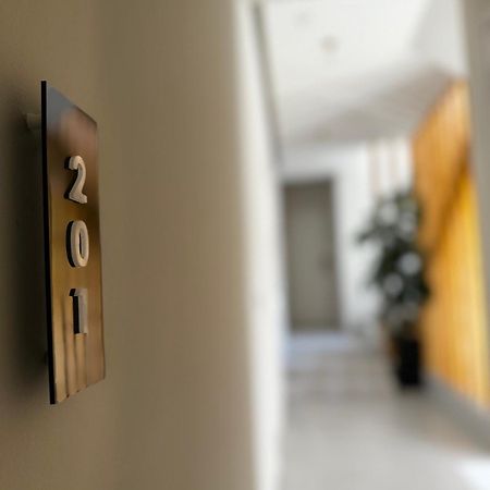הרסוניסוס Lunar Hotel מראה חיצוני תמונה
