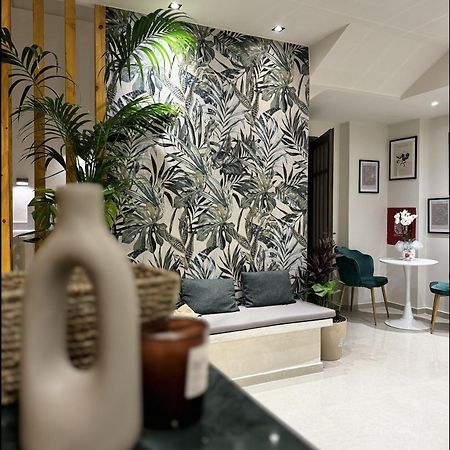 הרסוניסוס Lunar Hotel מראה חיצוני תמונה
